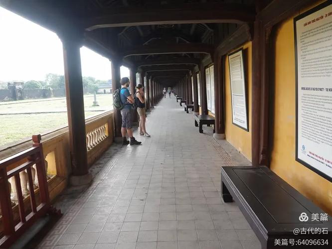 始建于黎朝弘定二年(公元1601年),系阮氏始祖阮淦次子阮潢所造